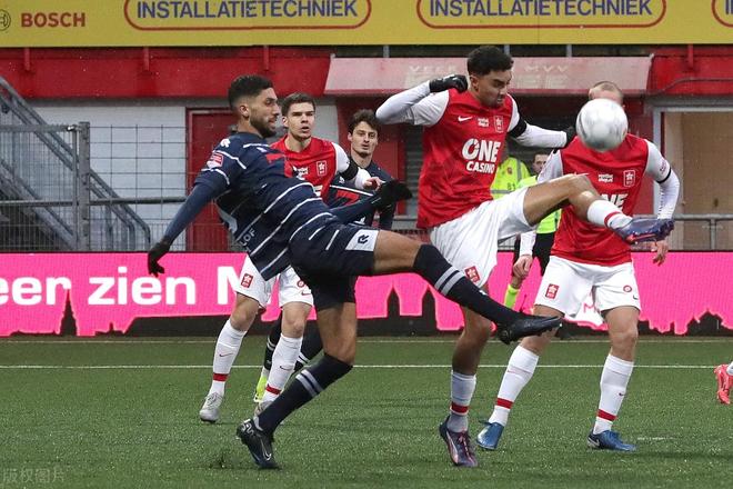 了队友的配 了队友的配