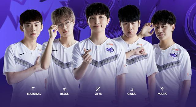 他们的中场 他们的中场